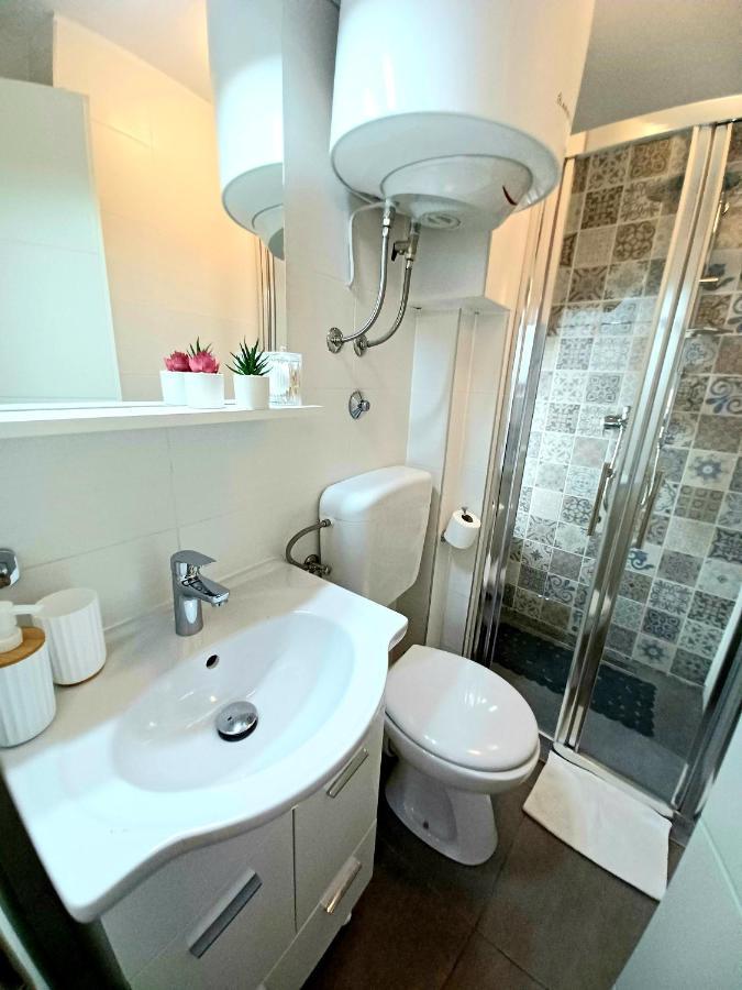 Studio Apartmani Pomalo/ Take It Easy Split Zewnętrze zdjęcie